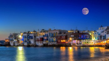 Κωδικός “Μύκονος”: Πώς η ΕΛ.ΑΣ επιχειρεί να σταματήσει τα ξέφρενα κορωνοπάρτι