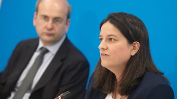 Οι συνδικαλιστικοί εκβιασμοί και οι Χατζηδάκης – Κεραμέως