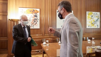 Μητσοτάκης σε Hoyer: Έχουμε την κατάλληλη δυναμική για μια επενδυτική έκρηξη