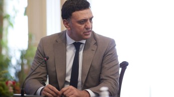 Κικίλιας: Εφικτός ο στόχος για ισχυρή άμυνα στην πανδημία μέχρι τέλος καλοκαιριού