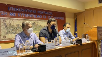 Μήνυμα Κικίλια για τον εμβολιασμό: Να προστατεύσουμε τους πολίτες αλλά και το τουριστικό προϊόν