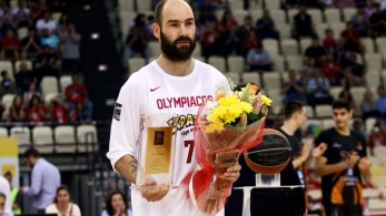 Πιτίνο: «Μείνε στο άθλημα θρύλε, οι νέοι θέλουν τις συμβουλές σου»