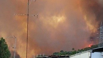 Φωτιά στην Αχαΐα: Ενισχύονται οι δυνάμεις σε Ζήρια, Καμάρες και Λαμπίρι (vids)
