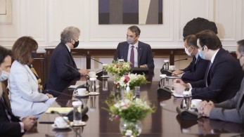 Mητσοτάκης: Η πρόκληση είναι να πείσουμε τους πολίτες να εμβολιαστούν