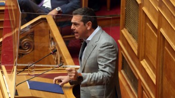 Αδιόρθωτος Τσίπρας: Διχαστικός και λαϊκιστής μοίρασε ανεφάρμοστες υποσχέσεις