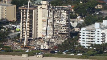 90 οι επιβεβαιωμένα νεκροί στη Φλόριντα