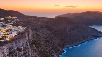 Φολέγανδρος: Έγκλημα βλέπουν οι αρχές πίσω από τον θάνατο της 26χρονης