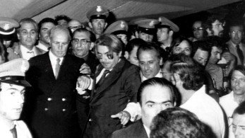 Η επιστροφή του Κωνσταντίνου Καραμανλή δια στόματος Τάκη Λαμπρία