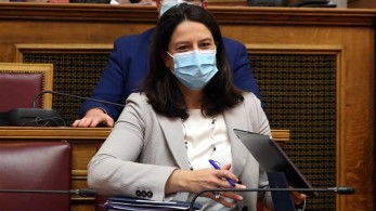 Νίκη Κεραμέως: Πρόσκληση σε εκπαιδευτικούς και μαθητές να εμβολιαστούν