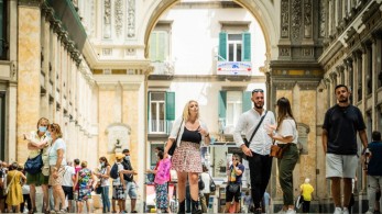 Ιταλία: Μείωση 50% στις τουριστικές κρατήσεις