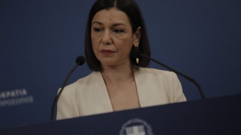 Πυρά Πελώνη κατά Τσίπρα: Να είναι πιο προσεκτικός και να μην δυσφημίζει την χώρα στο εξωτερικό