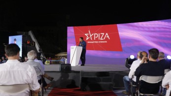 Νίκος Γ. Σακελλαρόπουλος: Δεν βλέπουν, δεν ακούνε, το παρελθόν τους στοιχειώνει