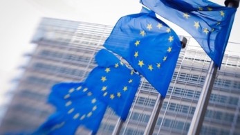 Η ΕΕ “παγώνει” το σχέδιο για τον ψηφιακό φόρο υπό τις πιέσεις της Ουάσινγκτον