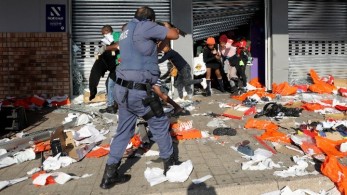 Νότια Αφρική: 212 οι νεκροί στα βίαια επεισόδια