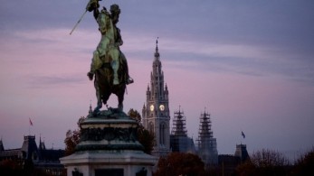 Αυστρία: Νέα …άτυπη ακροδεξιά βάση κοντά στο Λιντς- Έντονες οι αντιδράσεις