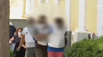 Δάφνη: Στον ανακριτή ο συζυγοκτόνος-Επίθεση από συγγενείς (vid)