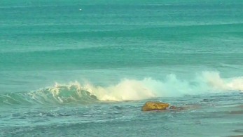 Ηράκλειο: Στη ΜΕΘ του ΠΑΓΝΗ 10χρονο παιδί που παρασύρθηκε από τα κύματα