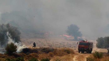 Δύσκολη νύχτα για Βίλια και Κερατέα: Εκκενώνεται και ο οικισμός Βενίζα