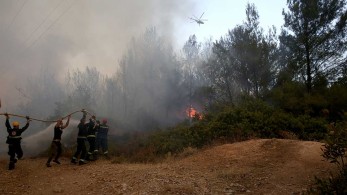 Πυρκαγιά σε Βαρυμπόμπη και Μενίδι: συναγερμός στην πυροσβεστική-Διακοπή κυκλοφορίας