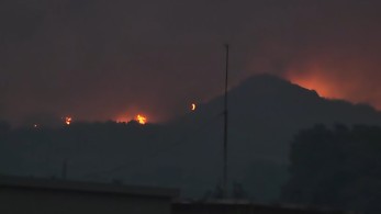 Εντοπίστηκε ύποπτος για εμπρησμό στην Ηλεία (βίντεο)