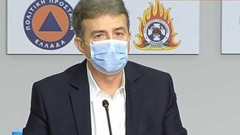 Χρυσοχοΐδης: Οριοθετήθηκε στο μεγαλύτερο μέρος της η φωτιά στα Βίλια – Οι συνθήκες είναι αντίξοες