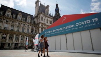 Γαλλία: Με υγειονομικό πάσο Covid-19 από σήμερα οι πολίτες