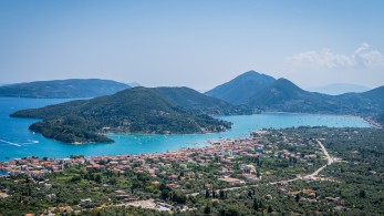 Αναπτυξιακός νόμος: “Πράσινο φως» για τρεις ξενοδοχειακές επενδύσεις σε Μύκονο, Λευκάδα και Γύθειο