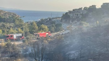Υπό έλεγχο η φωτιά στο Σούνιο