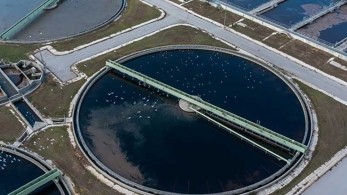 Κορωνοϊός: Σταθερό το ιικό φορτίο στην Αττική-Αύξηση σε Χανιά και Ιωάννινα-Πτώση σε 8 περιοχές