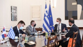 Συνάντηση Μητσοτάκη με τον υπουργό Εσωτερικών της Σερβίας: Ευχαριστίες για τη βοήθεια στις πυρκαγιές