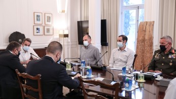 Σύσκεψη στο Μαξίμου για τις πυρκαγιές: Ενισχύεται η παρουσία των Ενόπλων Δυνάμεων