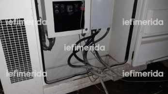 Απίστευτο: Την ώρα της πυρκαγιάς έκοψαν τα καλώδια στις γεννήτριες των ψυγείων του εμβολιαστικού κέντρου στο Περιστέρι -Κινδύνευσαν να καταστραφούν 6.500 εμβόλια