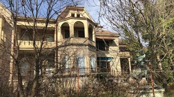 Φωτιά στη Βαρυμπόμπη: Προληπτική μεταφορά αντικειμένων από το Τατόι