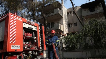 Φωτιά στη Βαρυμπόμπη: Διάσπαρτες εστίες