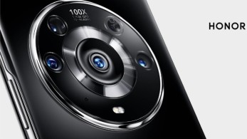 Έξυπνα κινητά τηλέφωνα που αντέχουν σε βάθος 1,5 μέτρου στο νερό