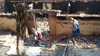 Υπ. Υποδομών: Ολοκληρώθηκαν οι έλεγχοι των κτιρίων – 412 κατοικίες οριστικά ακατάλληλες από τις πυρκαγιές
