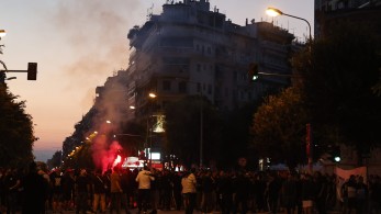 Θεσσαλονίκη: Δύο προσαγωγές στην πορεία οπαδών του ΠΑΟΚ