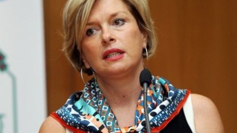 Γκάγκα: Πέραν της πολιτικής αντιπαράθεσης ο εμβολιασμός