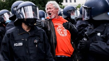 Γερμανία: Νέα διαδήλωση κατά των μέτρων για τον κορωνοϊό- 80 προσαγωγές