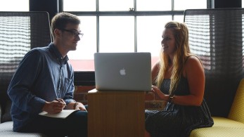 Υψηλότερες επικουρικές συντάξεις για τους νέους με τον “ατομικό κουμπαρά”