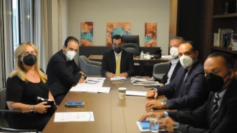 Θ. Πλεύρης:Είμαστε δίπλα στους ανθρώπους που στηρίζουν το Εθνικό Σύστημα Υγείας