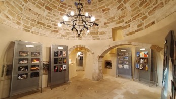 Χανιά: Αίθουσα τέχνης  το παλιό Χαμάμ