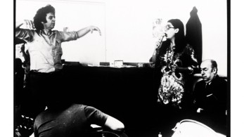 Κηδεία Μίκη: Δικαστικό “μπλόκο” για το Βραχάτι-“Θα σεβαστούμε την επιθυμία του”, δηλώνει ο γιος του