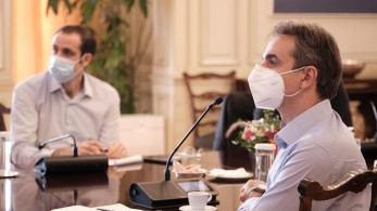 Στο 6% ο ΦΠΑ στους απινιδωτές: Απόφαση ζωής από την κυβέρνηση