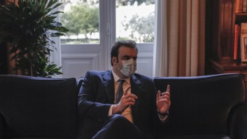 Ταλαιπωρία τέλος: Με ένα κλικ τώρα το γνήσιο της υπογραφής