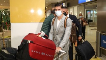 Έφτασε και υπογράφει με την ΑΕΚ ο Τσούμπερ