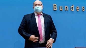 “Είμαι και πάλι πολύ καλά”, δηλώνει ο υπουργός Οικονομίας της Γερμανίας