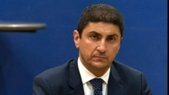 Το συμβολικό «μήνυμα» δυσαρέσκειας του Αυγενάκη προς την ΕΠΟ