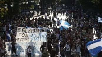 Αρνητές εμβολίου: Δικογραφίες για 4 ιστοσελίδες και 6 λογαριασμούς στα social media με fake news