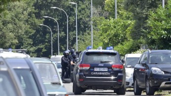 Ιταλία:Σε σοβαρή κατάσταση το παιδί που μαχαίρωσε στο λαιμό επιβάτης λεωφορείου στο Ρίμινι